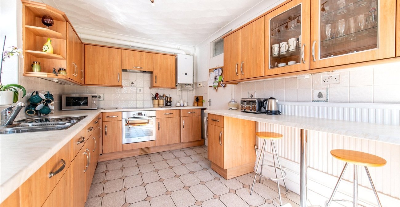 2 bedroom bungalow for sale in Gravesend | Robinson Michael & Jackson