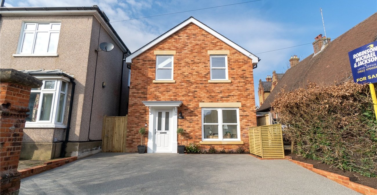 4 bedroom house for sale in Maidstone | Robinson Michael & Jackson