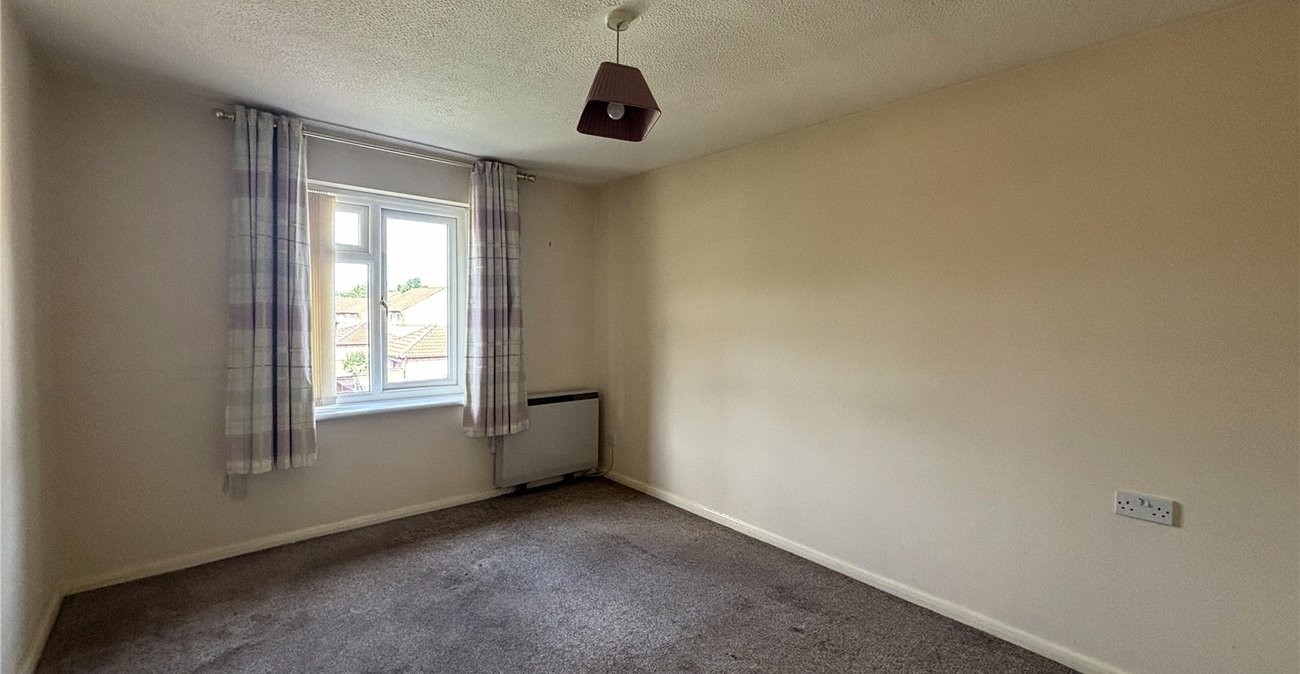 1 bedroom property for sale in Chatham | Robinson Michael & Jackson