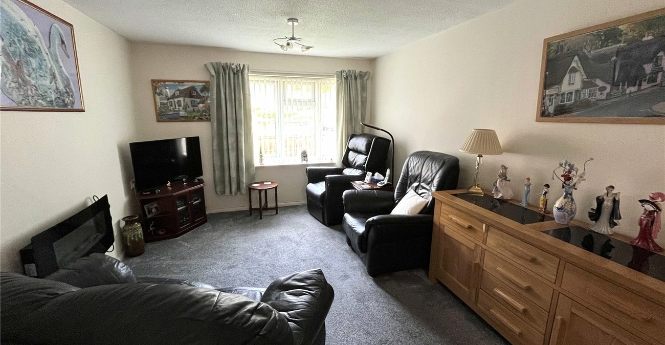 1 bedroom property for sale in Walderslade | Robinson Michael & Jackson