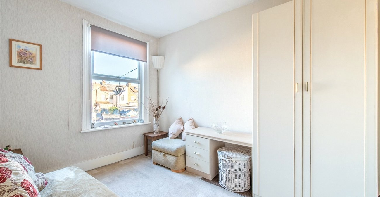 3 bedroom house for sale in Northfleet | Robinson Michael & Jackson