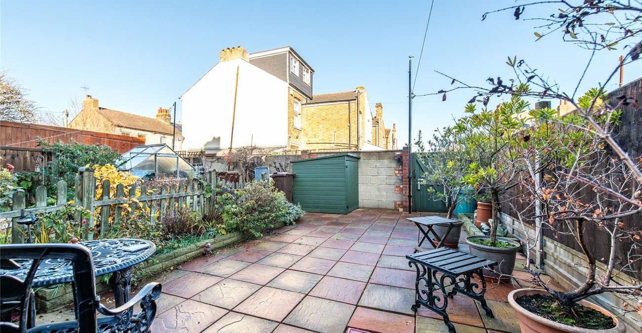 3 bedroom house for sale in Northfleet | Robinson Michael & Jackson