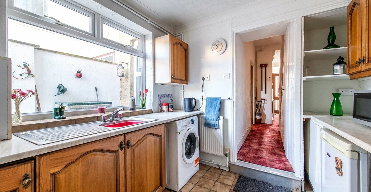 3 bedroom house for sale in Northfleet | Robinson Michael & Jackson