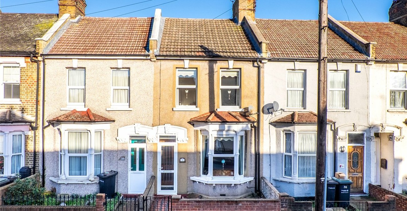 3 bedroom house for sale in Northfleet | Robinson Michael & Jackson