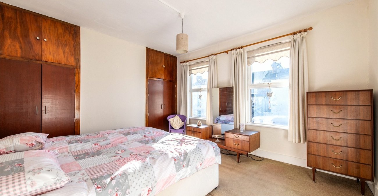 3 bedroom house for sale in Northfleet | Robinson Michael & Jackson