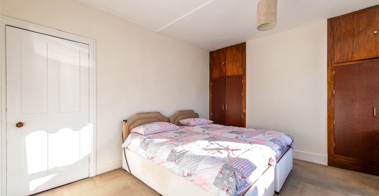 3 bedroom house for sale in Northfleet | Robinson Michael & Jackson