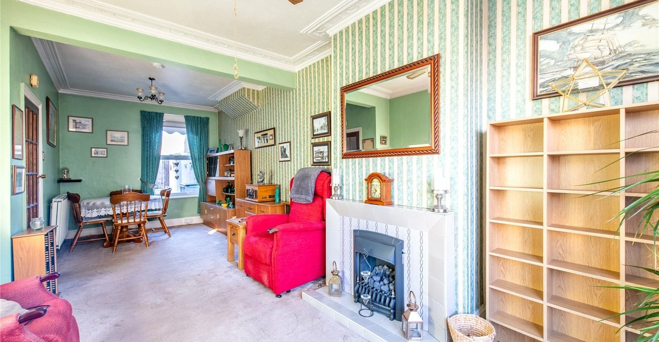 3 bedroom house for sale in Northfleet | Robinson Michael & Jackson