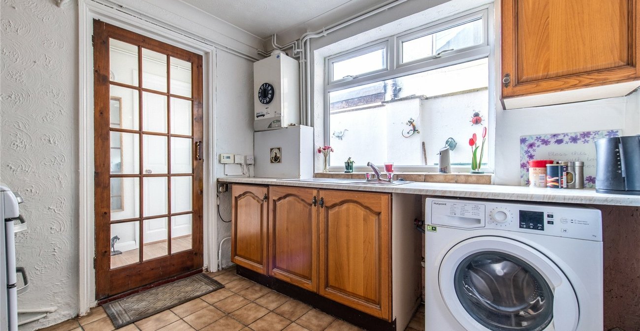 3 bedroom house for sale in Northfleet | Robinson Michael & Jackson