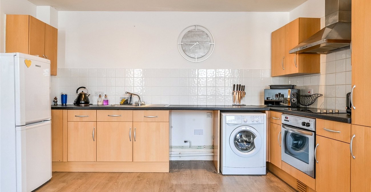 1 bedroom property for sale in Northfleet | Robinson Michael & Jackson