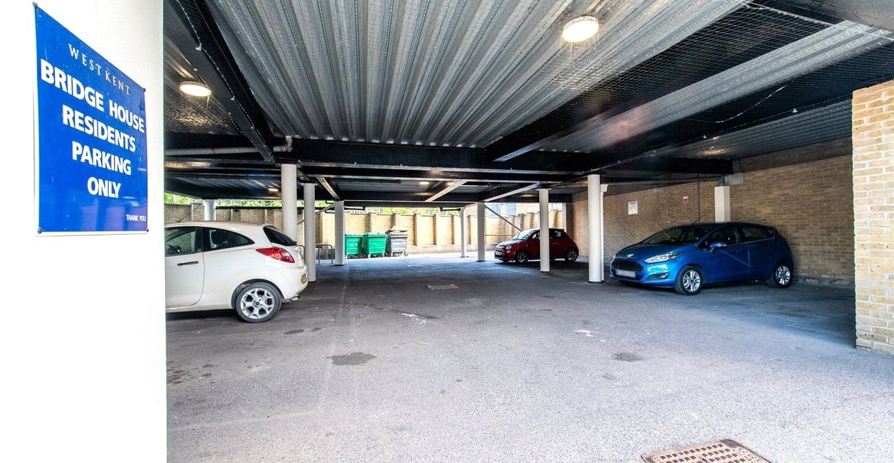 1 bedroom property for sale in Northfleet | Robinson Michael & Jackson