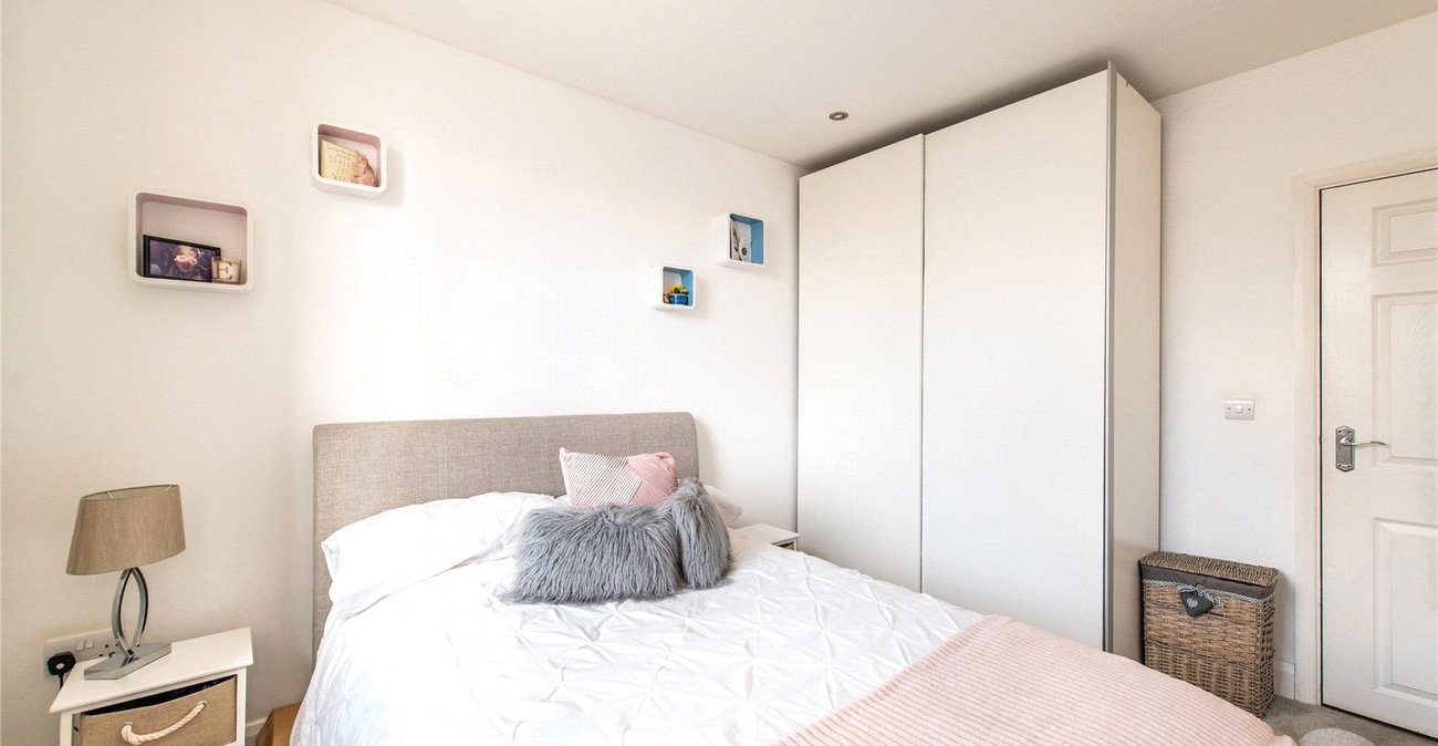 1 bedroom property for sale in Northfleet | Robinson Michael & Jackson