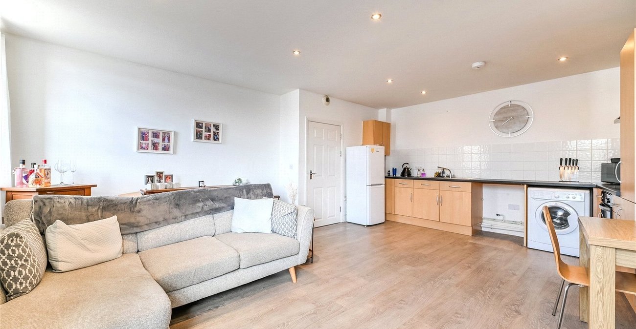 1 bedroom property for sale in Northfleet | Robinson Michael & Jackson