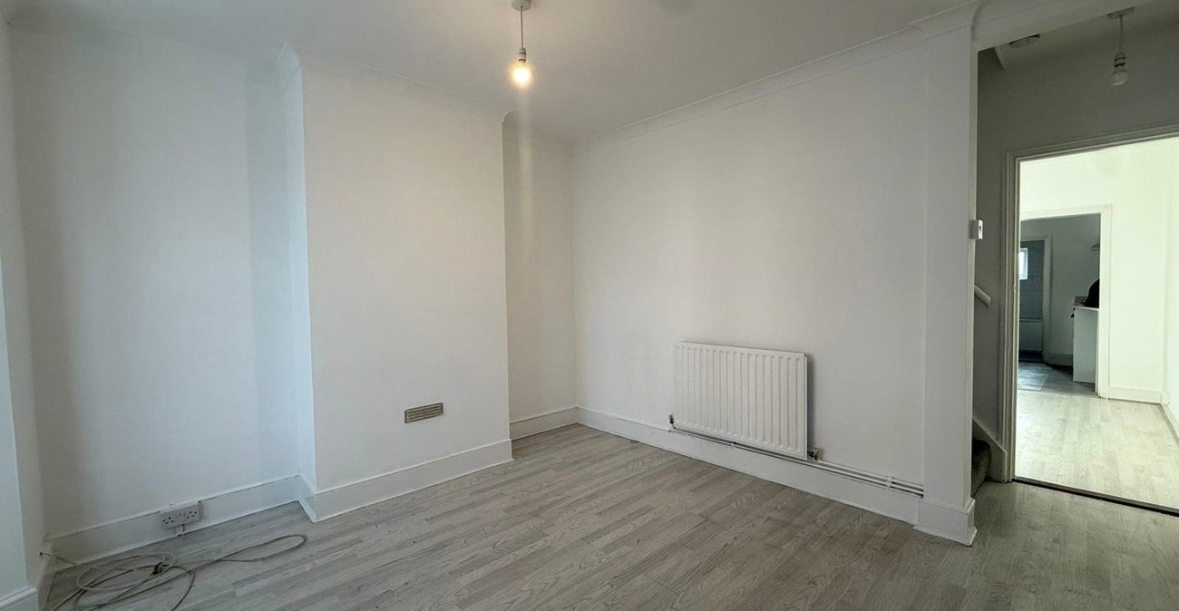 2 bedroom house for sale in Northfleet | Robinson Michael & Jackson