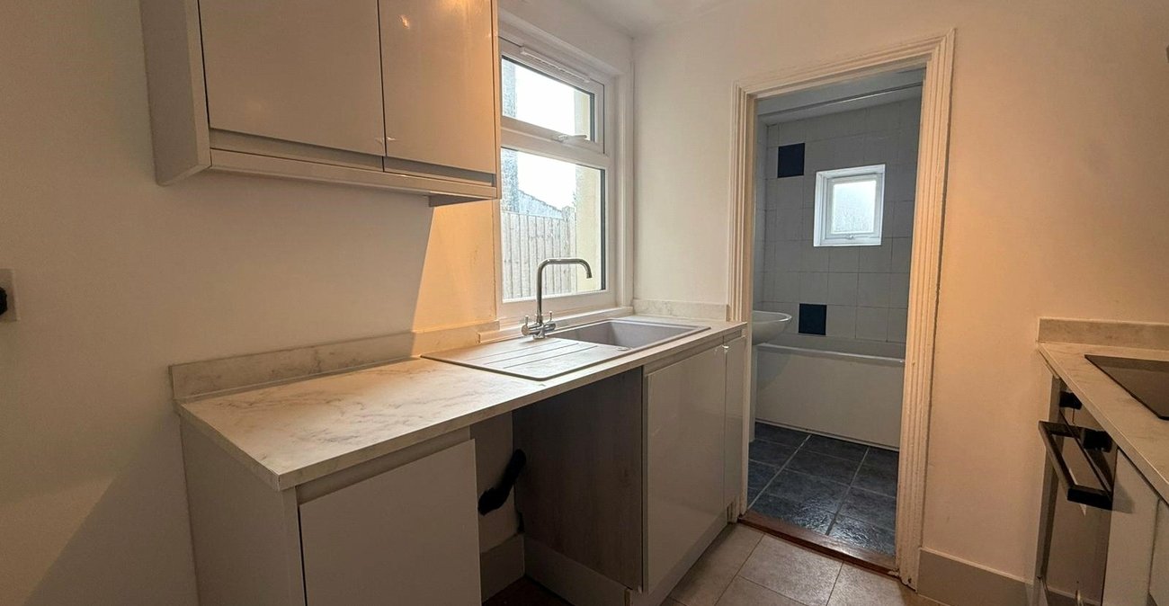 2 bedroom house for sale in Northfleet | Robinson Michael & Jackson