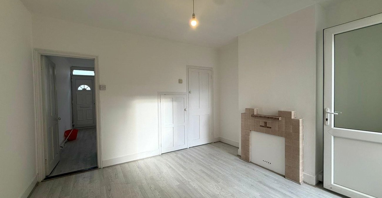 2 bedroom house for sale in Northfleet | Robinson Michael & Jackson