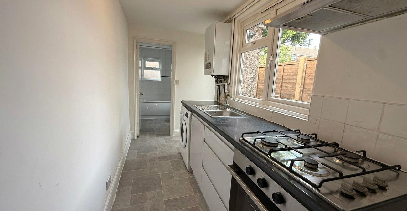 2 bedroom house for sale in Northfleet | Robinson Michael & Jackson