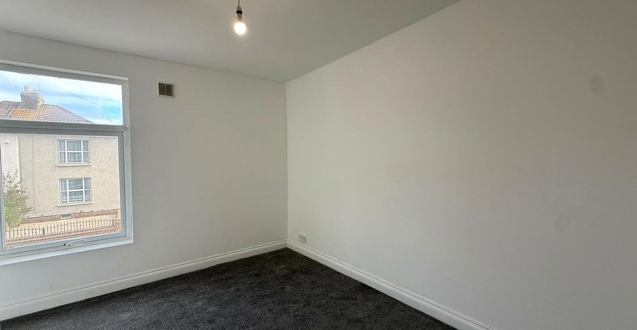 2 bedroom house for sale in Northfleet | Robinson Michael & Jackson