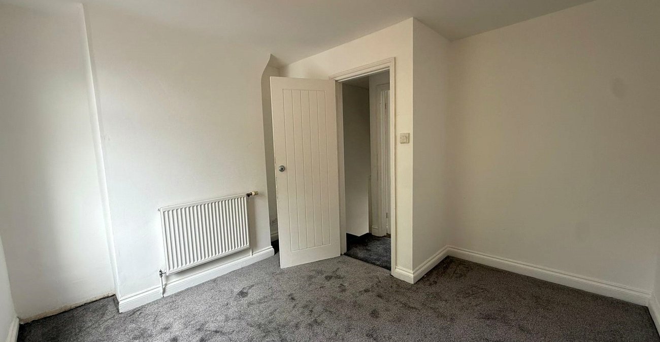2 bedroom house for sale in Northfleet | Robinson Michael & Jackson