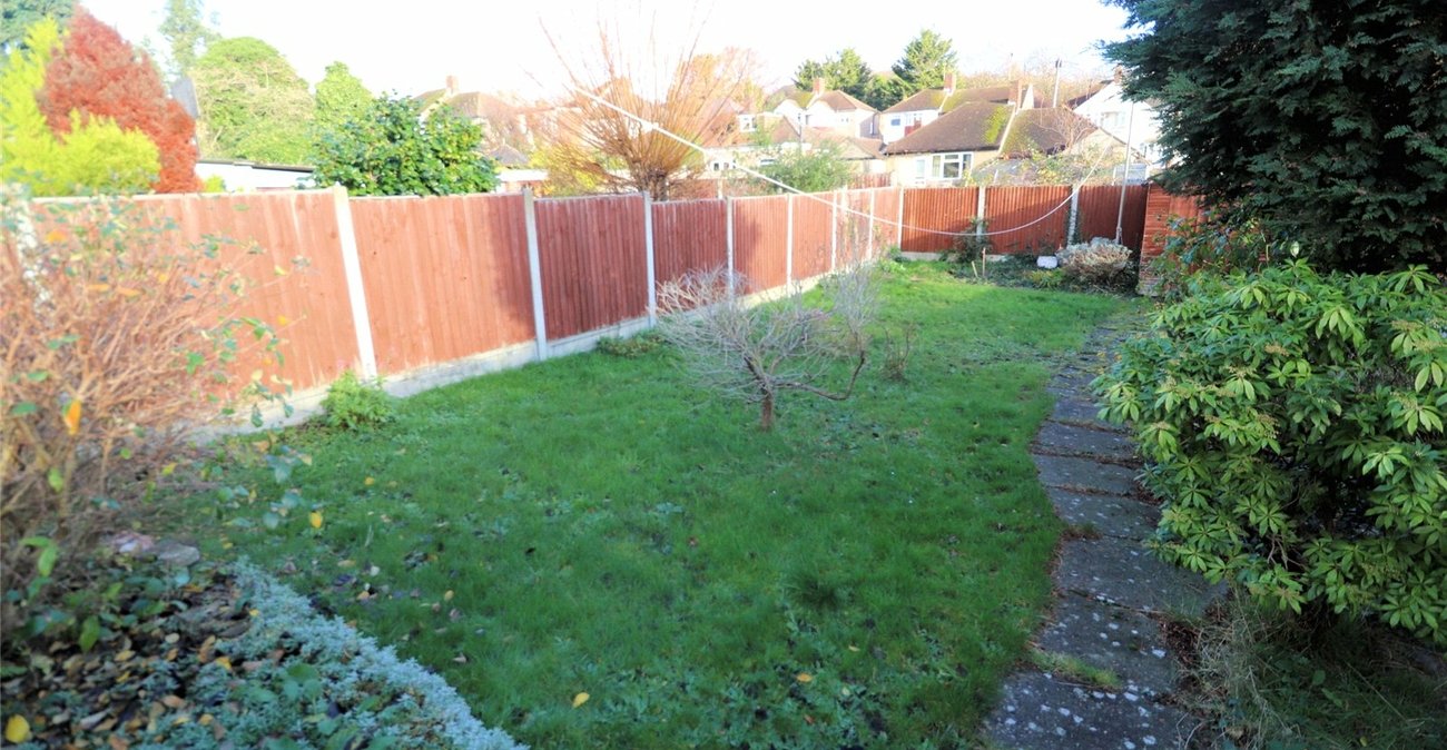 2 bedroom bungalow for sale in Bexleyheath | Robinson Jackson