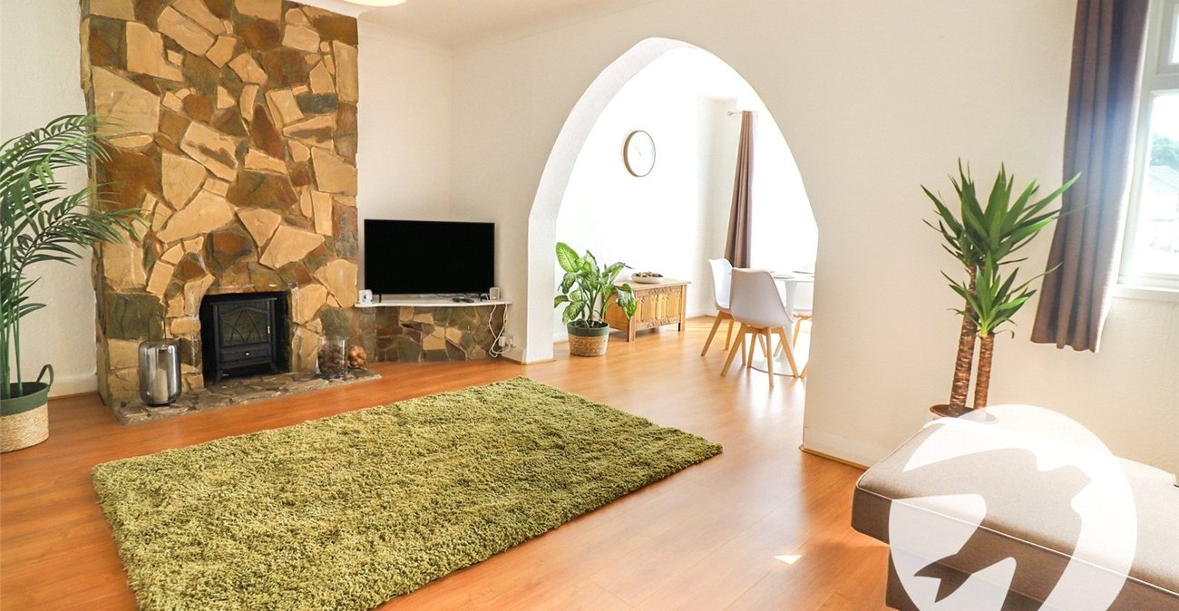 2 bedroom bungalow for sale in Bexleyheath | Robinson Jackson