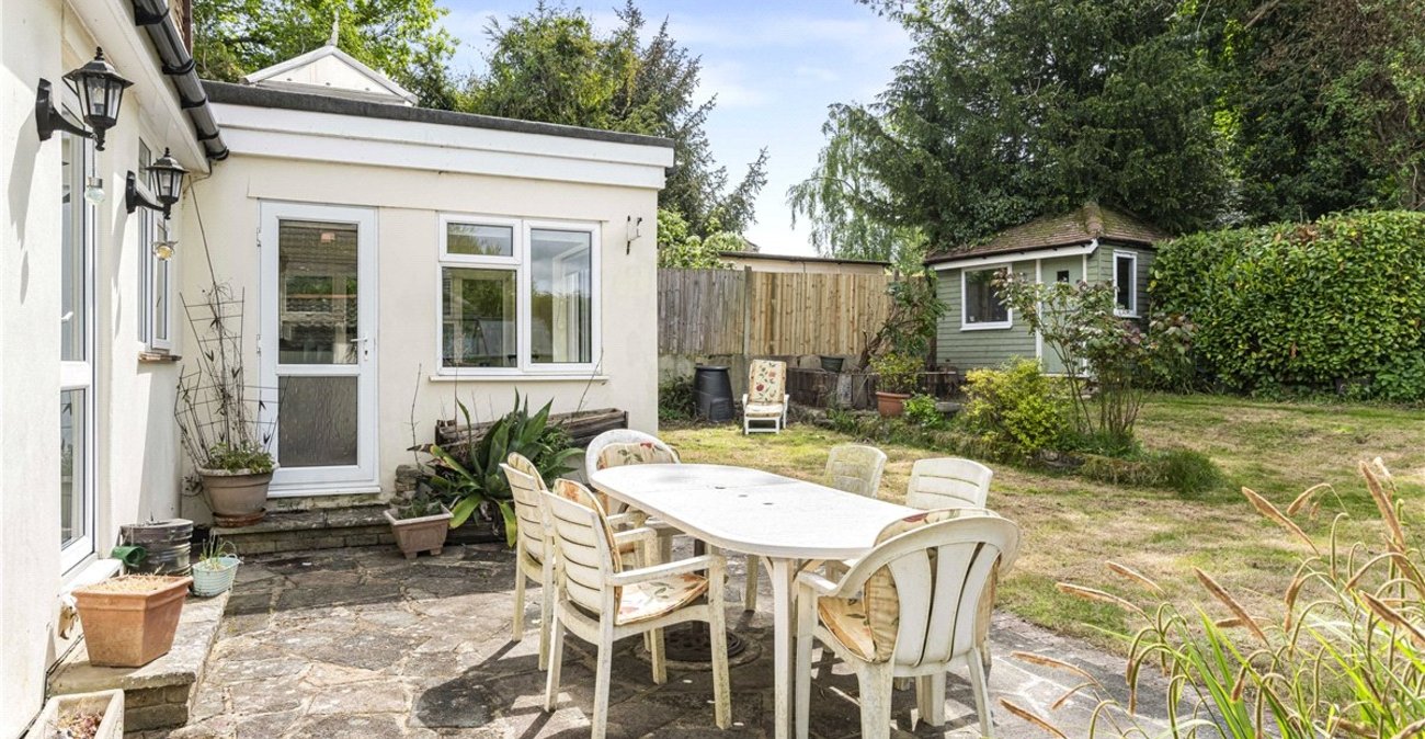 4 bedroom bungalow for sale in Cudham | Robinson Jackson