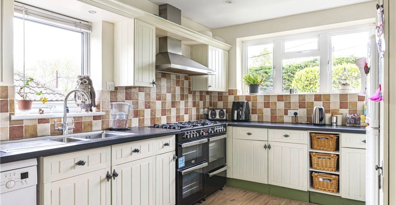 4 bedroom bungalow for sale in Cudham | Robinson Jackson