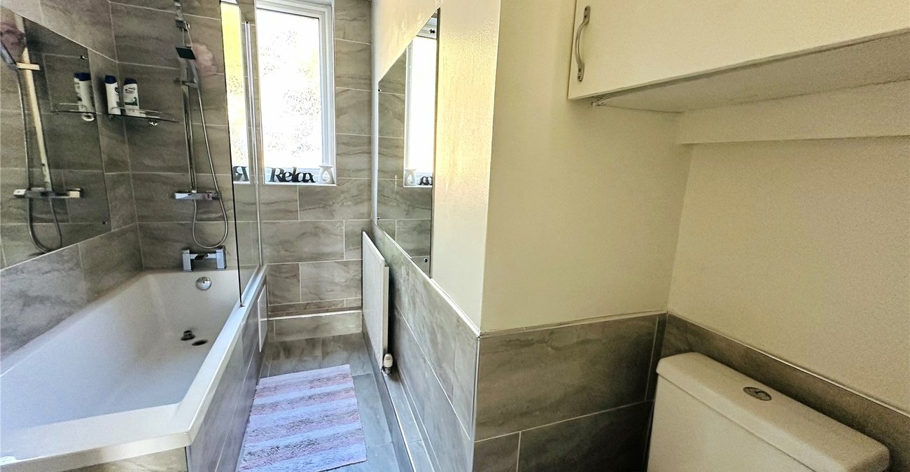 3 bedroom house for sale in Bromley | Robinson Jackson