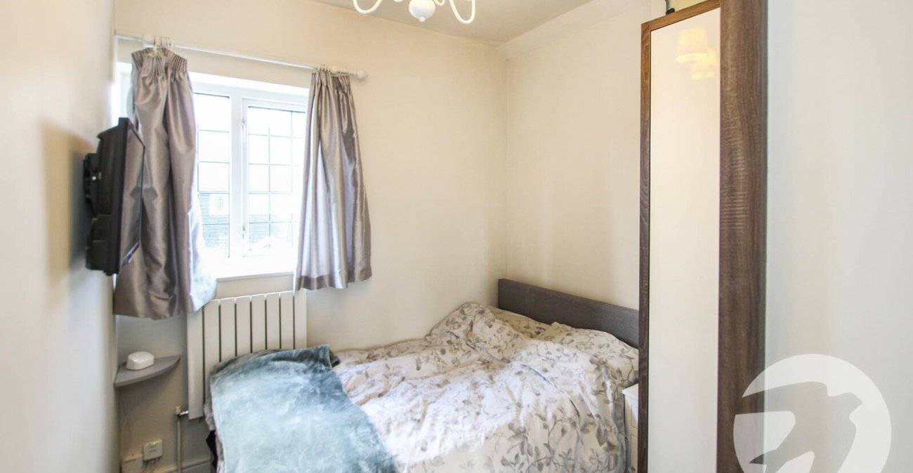 1 bedroom property for sale in London | Robinson Jackson