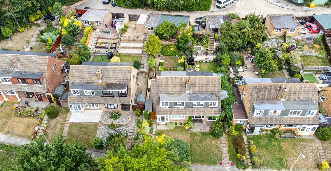 3 bedroom house for sale in Istead Rise | Robinson Michael & Jackson