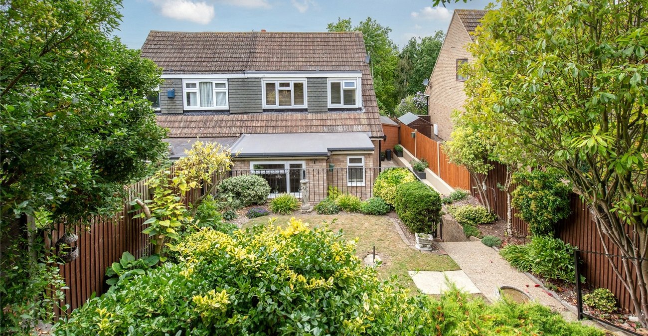 3 bedroom house for sale in Istead Rise | Robinson Michael & Jackson