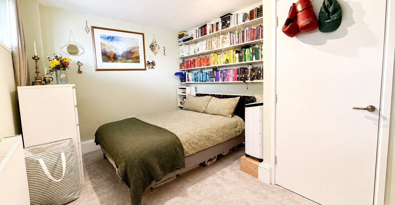 2 bedroom property for sale in Nunhead | Robinson Jackson