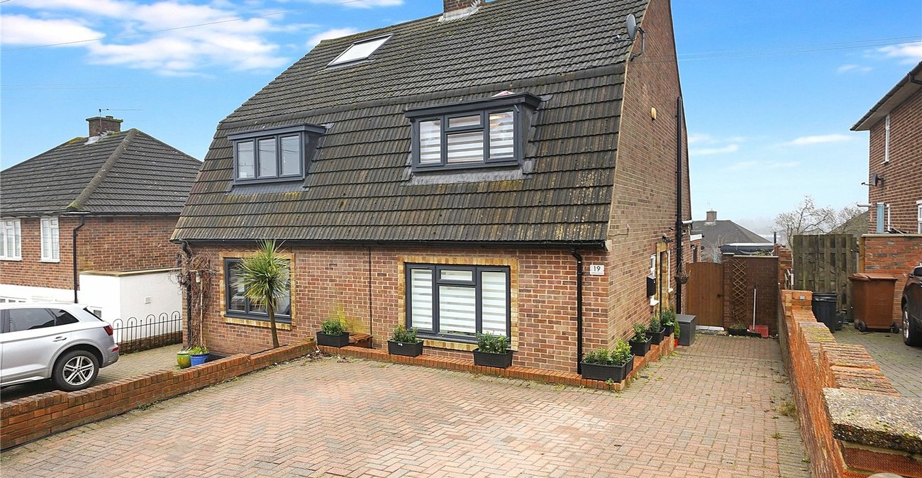 3 bedroom house for sale in Rochester | Robinson Michael & Jackson