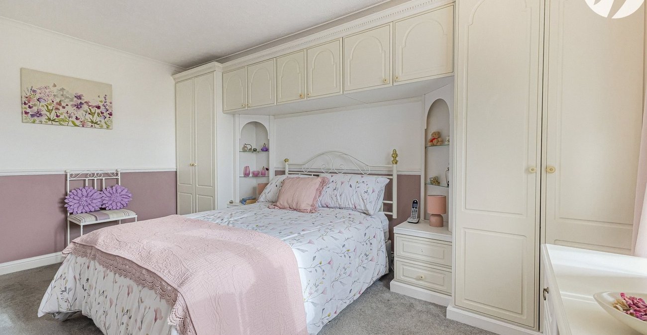 3 bedroom house for sale in Strood | Robinson Michael & Jackson