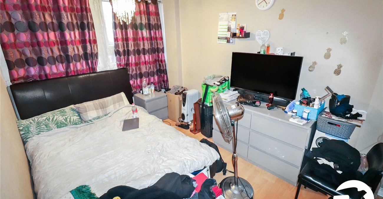 3 bedroom property for sale in Belvedere | Robinson Jackson