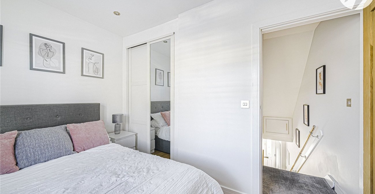 3 bedroom house for sale in Crayford | Robinson Jackson