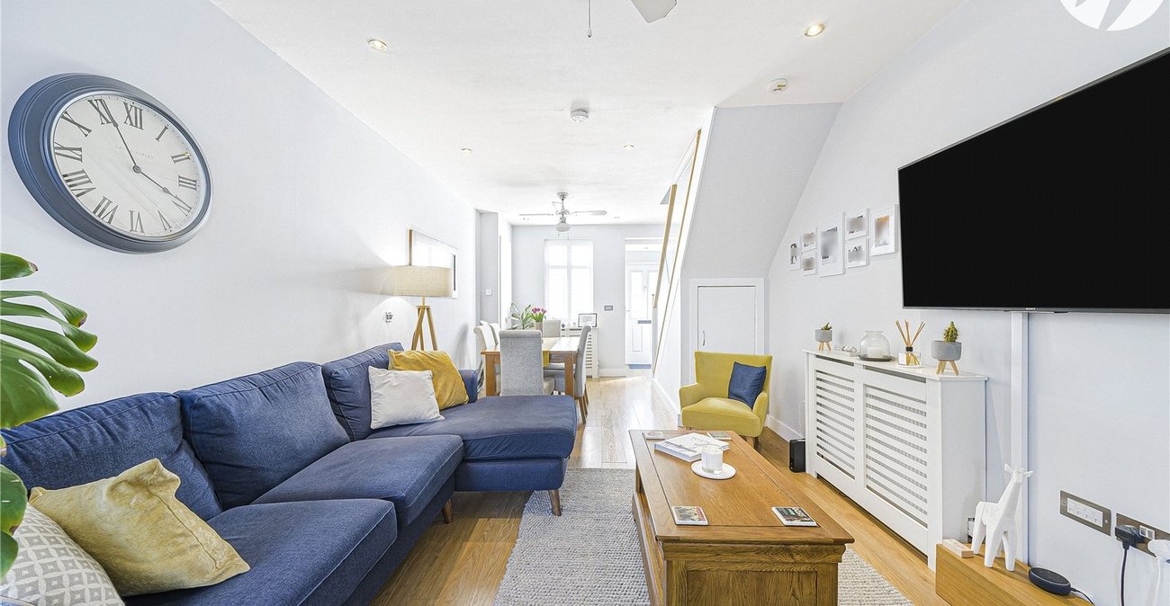 3 bedroom house for sale in Crayford | Robinson Jackson