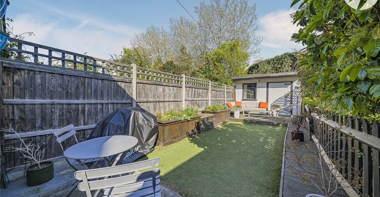 3 bedroom house for sale in Crayford | Robinson Jackson