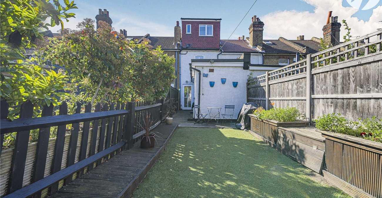 3 bedroom house for sale in Crayford | Robinson Jackson