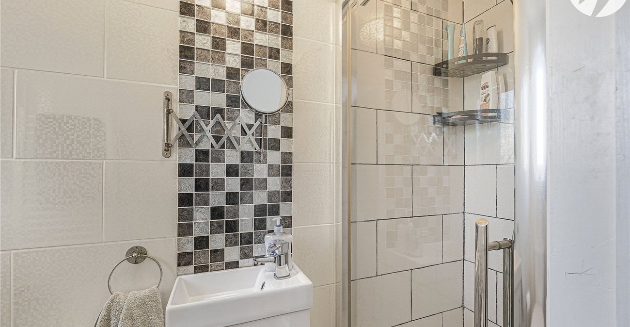 3 bedroom house for sale in Crayford | Robinson Jackson