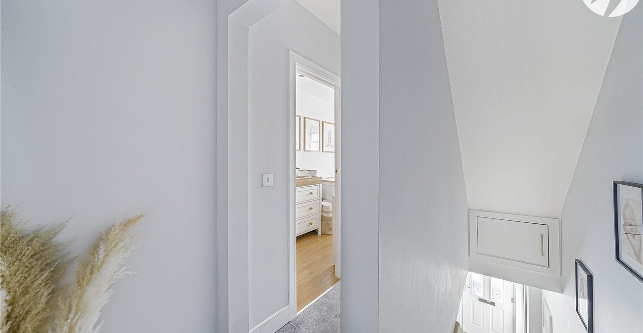 3 bedroom house for sale in Crayford | Robinson Jackson