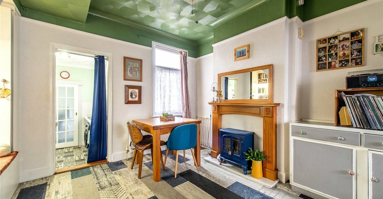 3 bedroom house for sale in Northfleet | Robinson Michael & Jackson