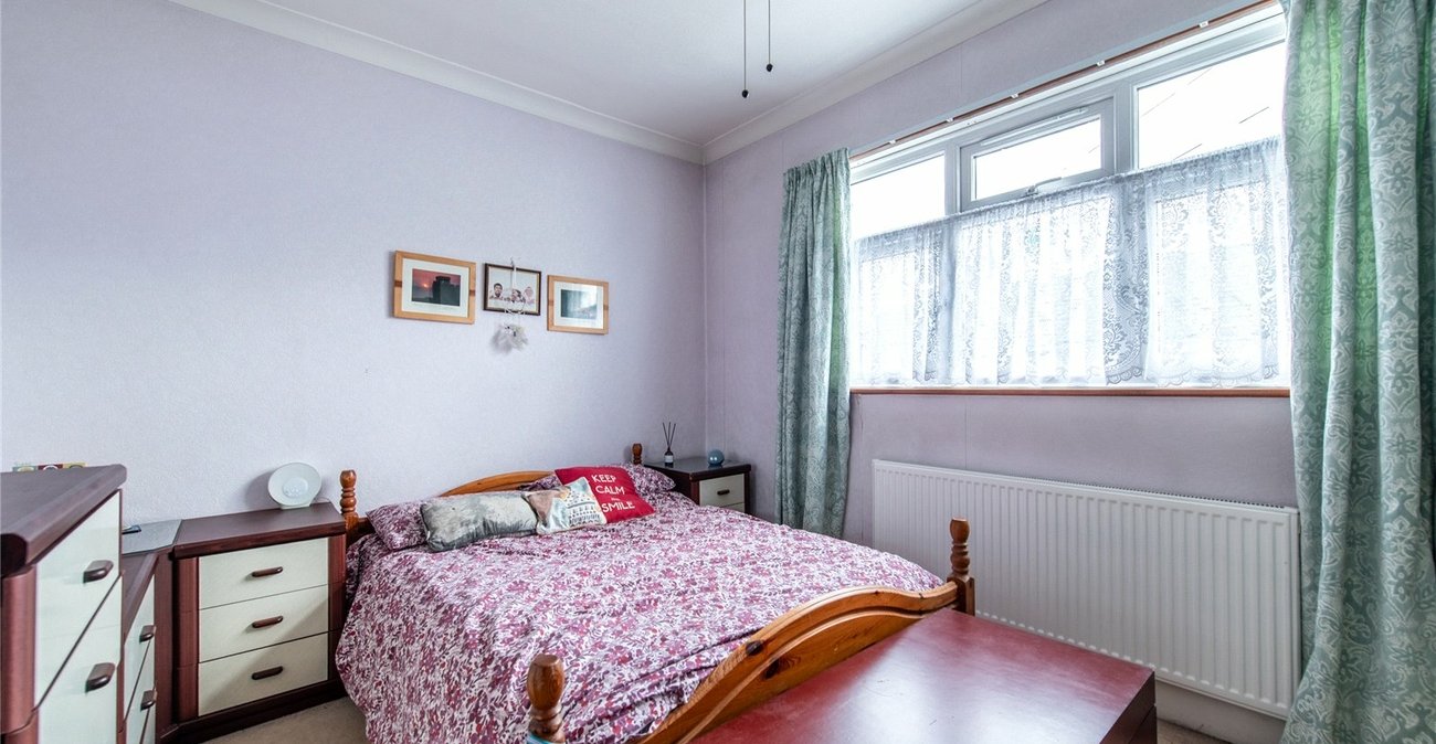 3 bedroom house for sale in Northfleet | Robinson Michael & Jackson