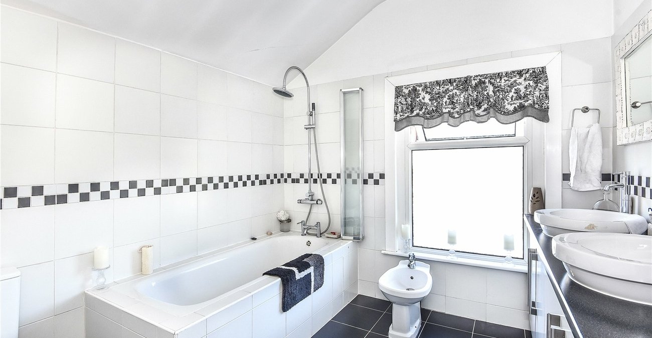 2 bedroom house for sale in  | Robinson Jackson