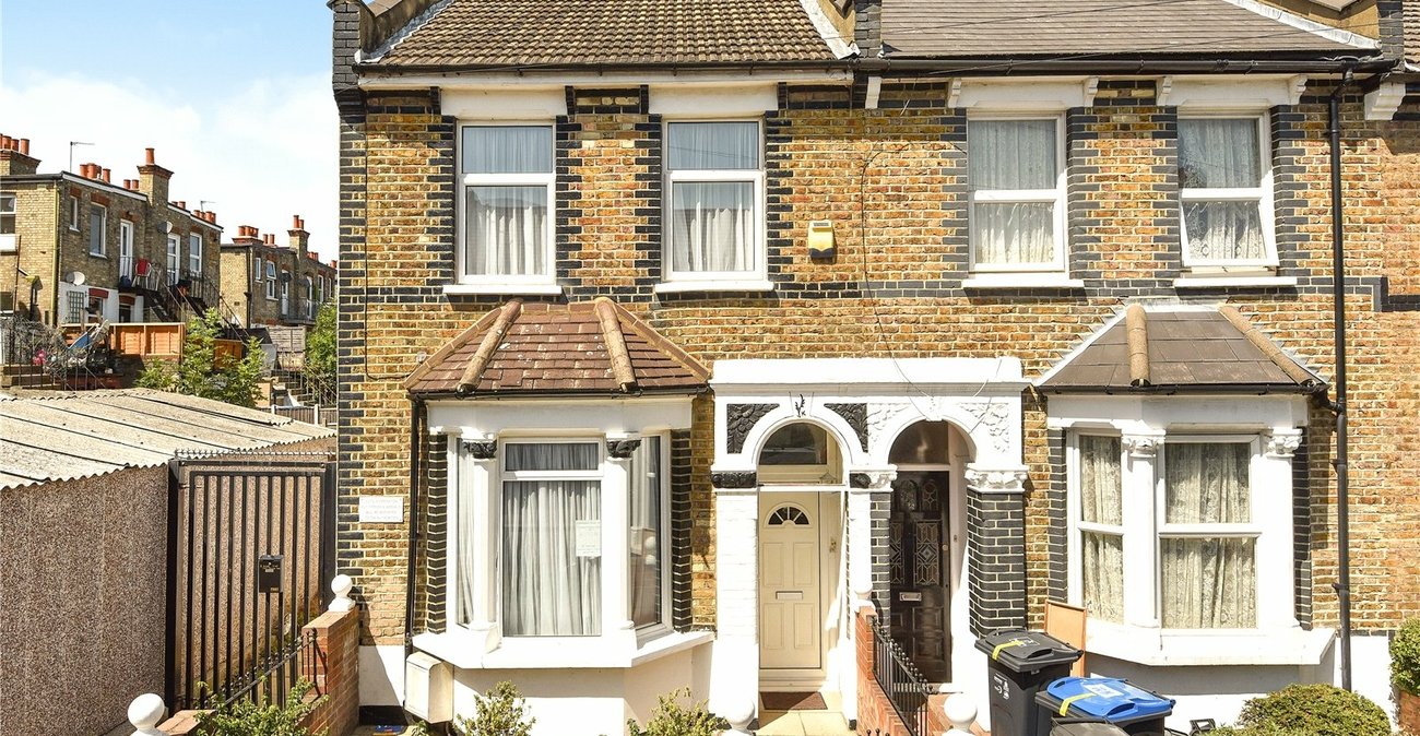 2 bedroom house for sale in  | Robinson Jackson