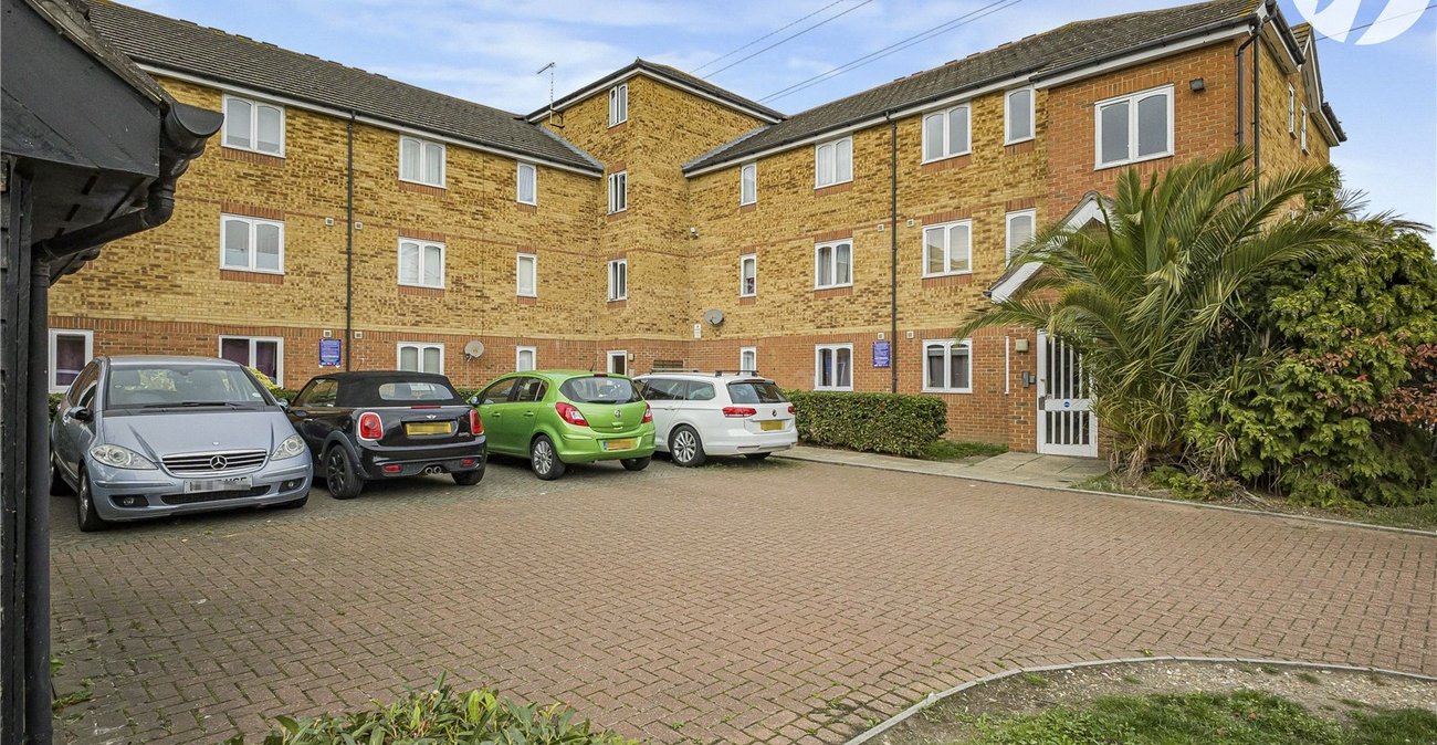 1 bedroom property for sale in Dartford | Robinson Jackson