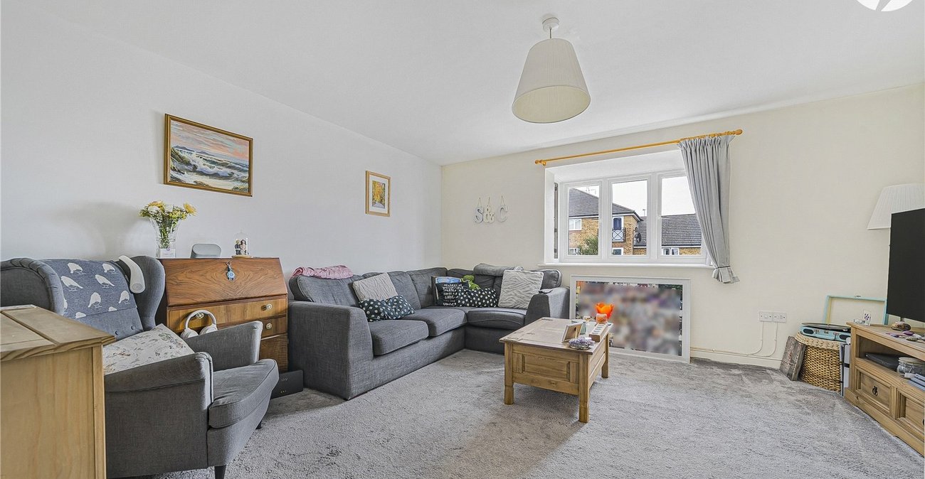 2 bedroom property for sale in Dartford | Robinson Jackson