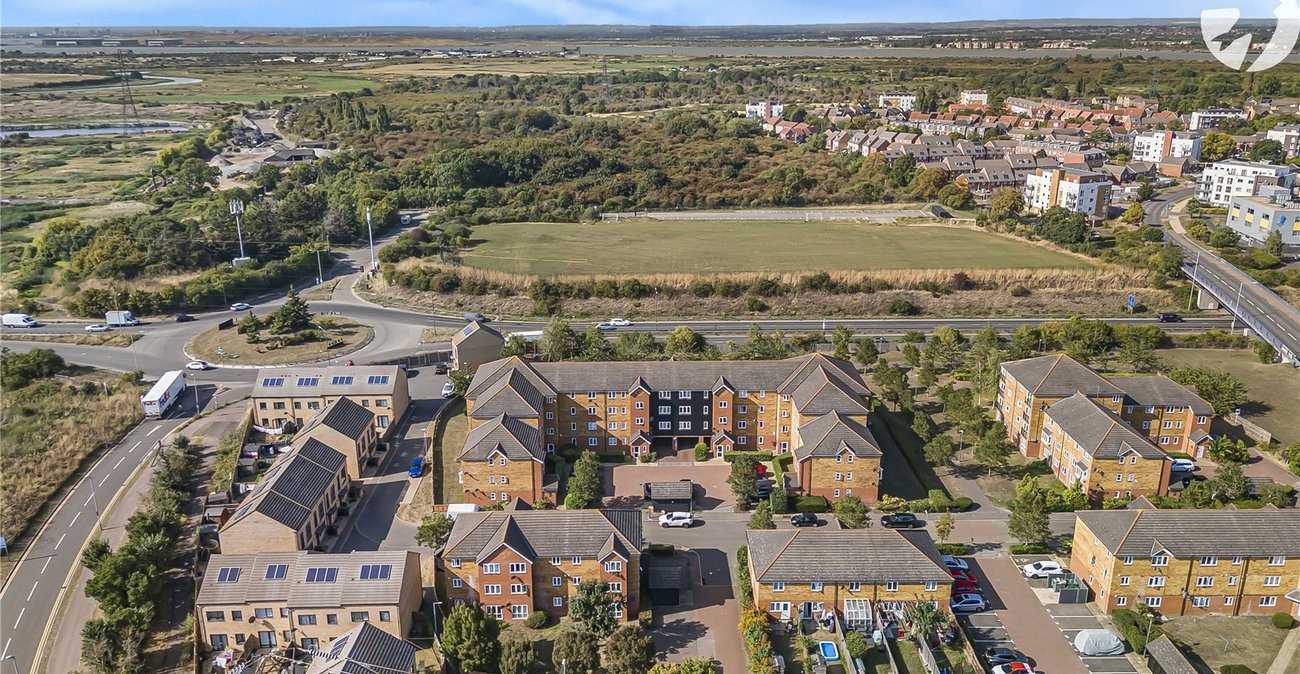 2 bedroom property for sale in Dartford | Robinson Jackson