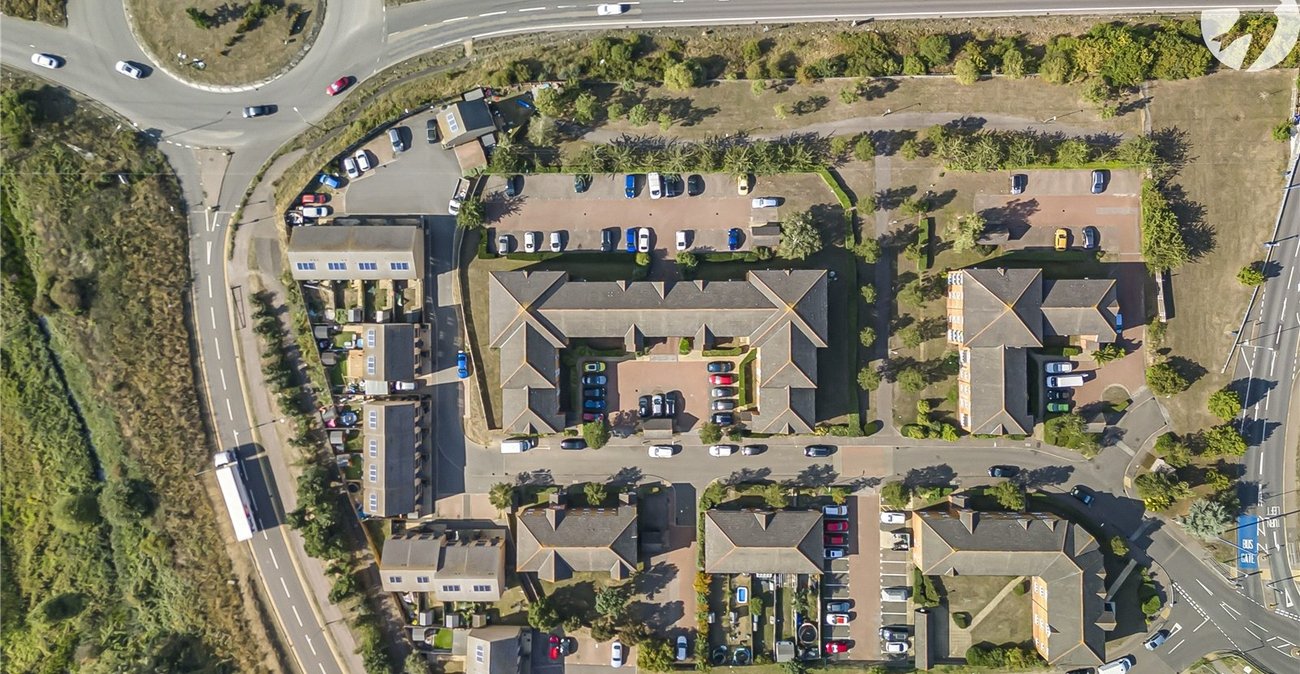 2 bedroom property for sale in Dartford | Robinson Jackson