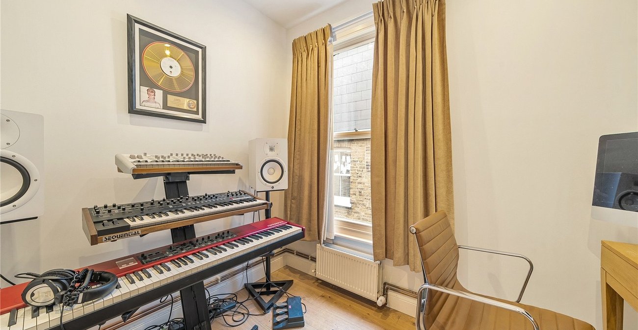 3 bedroom property for sale in  | Robinson Jackson