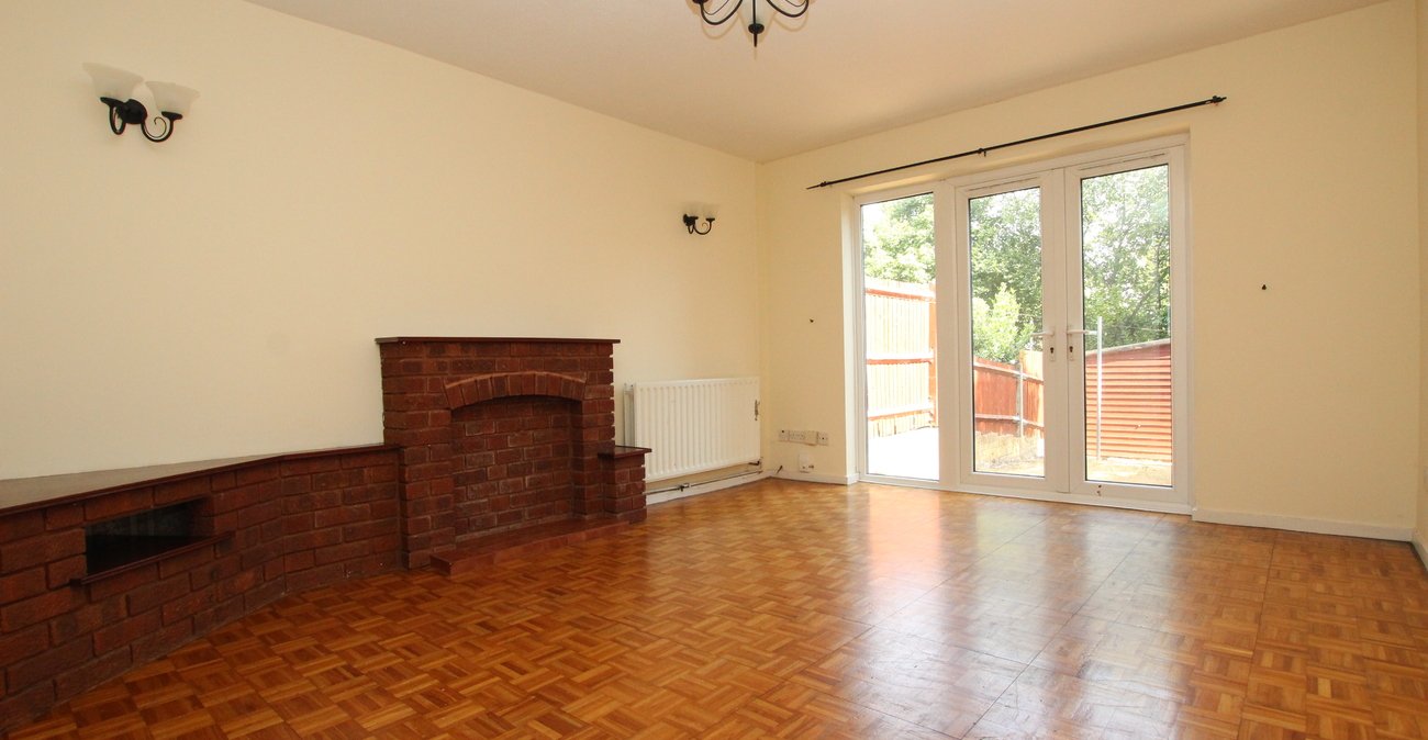 2 bedroom house for sale in Plumstead | Robinson Jackson